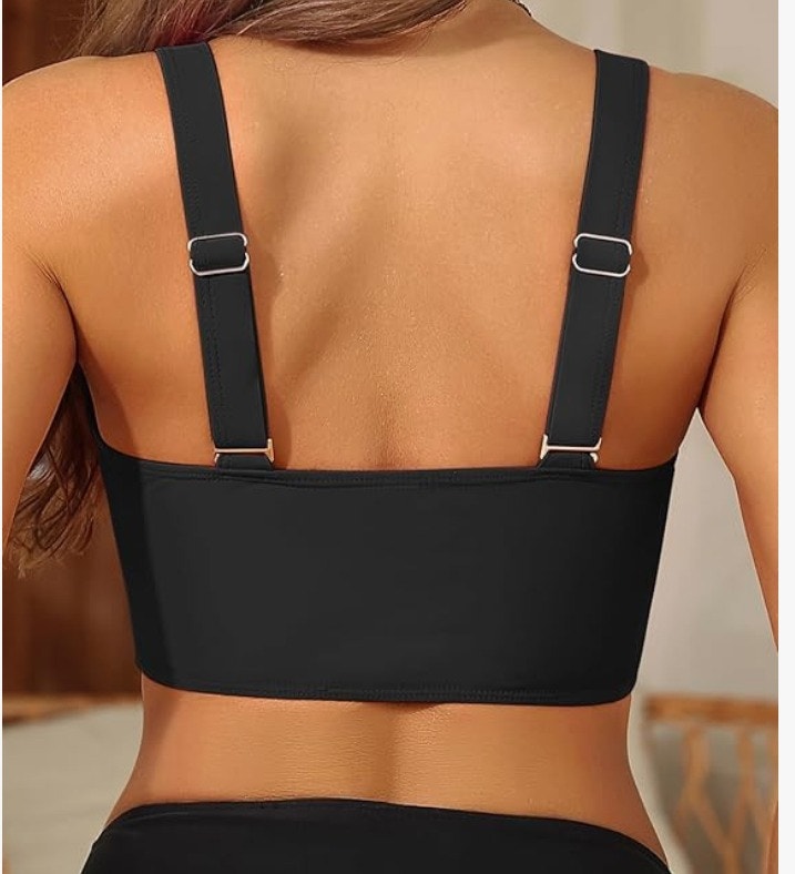 Women’s Cutout Twist Bikini Top – Black, Medium – New with Tags