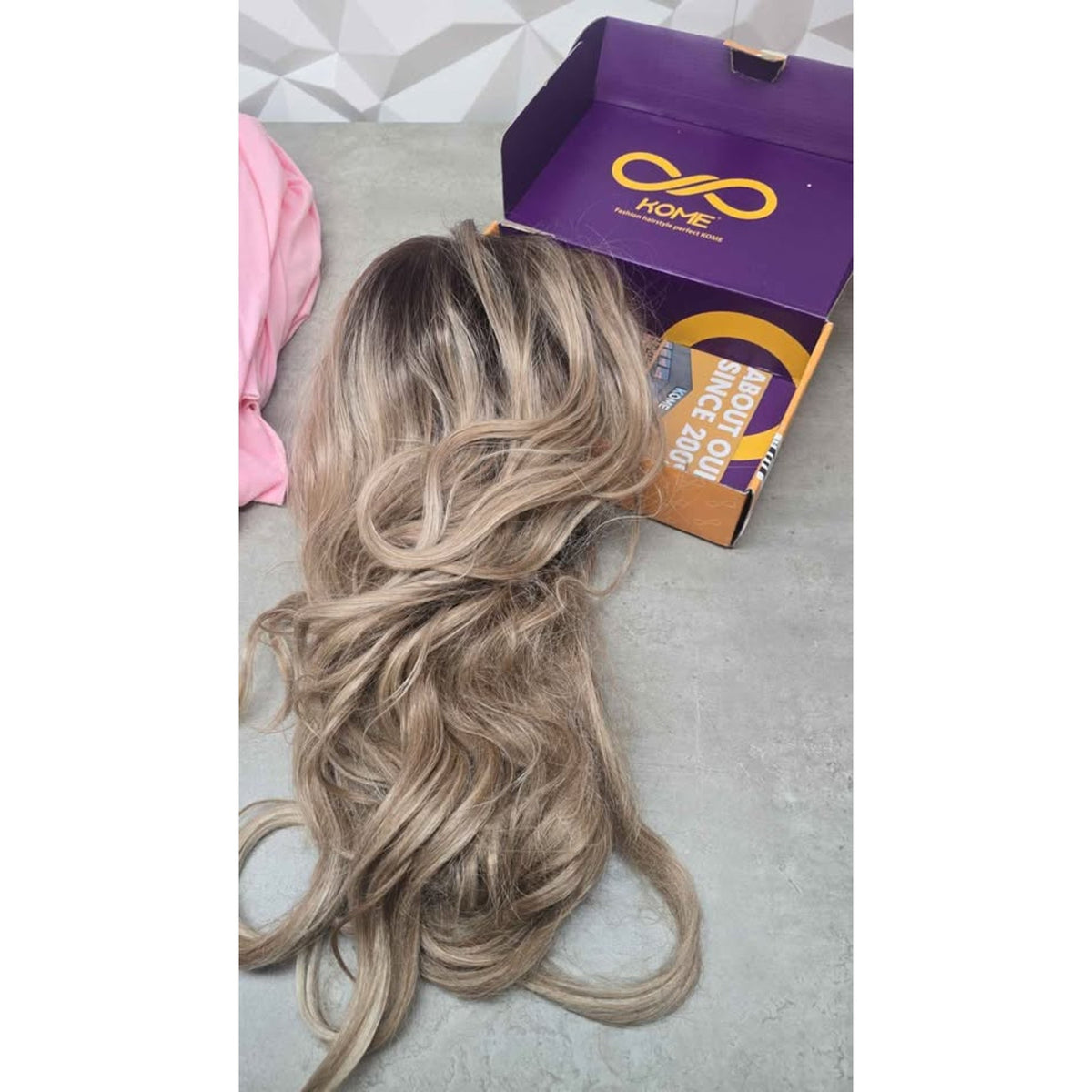 KOME 26-Inch Dirty Blonde Synthetic Lace Front Wig (Used)