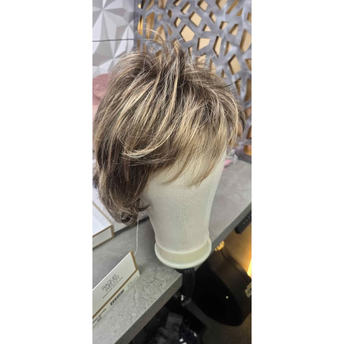 Raquel Welch Trend Setter Mid Length Large Cap Glazed Mocha R11S