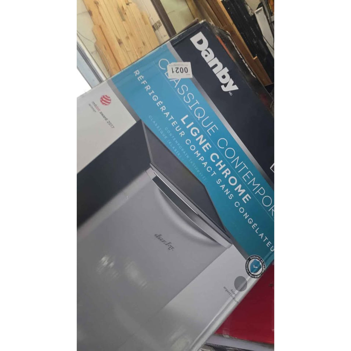 Danby 4.4 cu. ft. Retro Mini Fridge – Iridium Silver