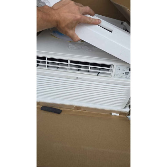 LG 11,800 BTU Through-the-Wall Air Conditioner – 230V – Open Box