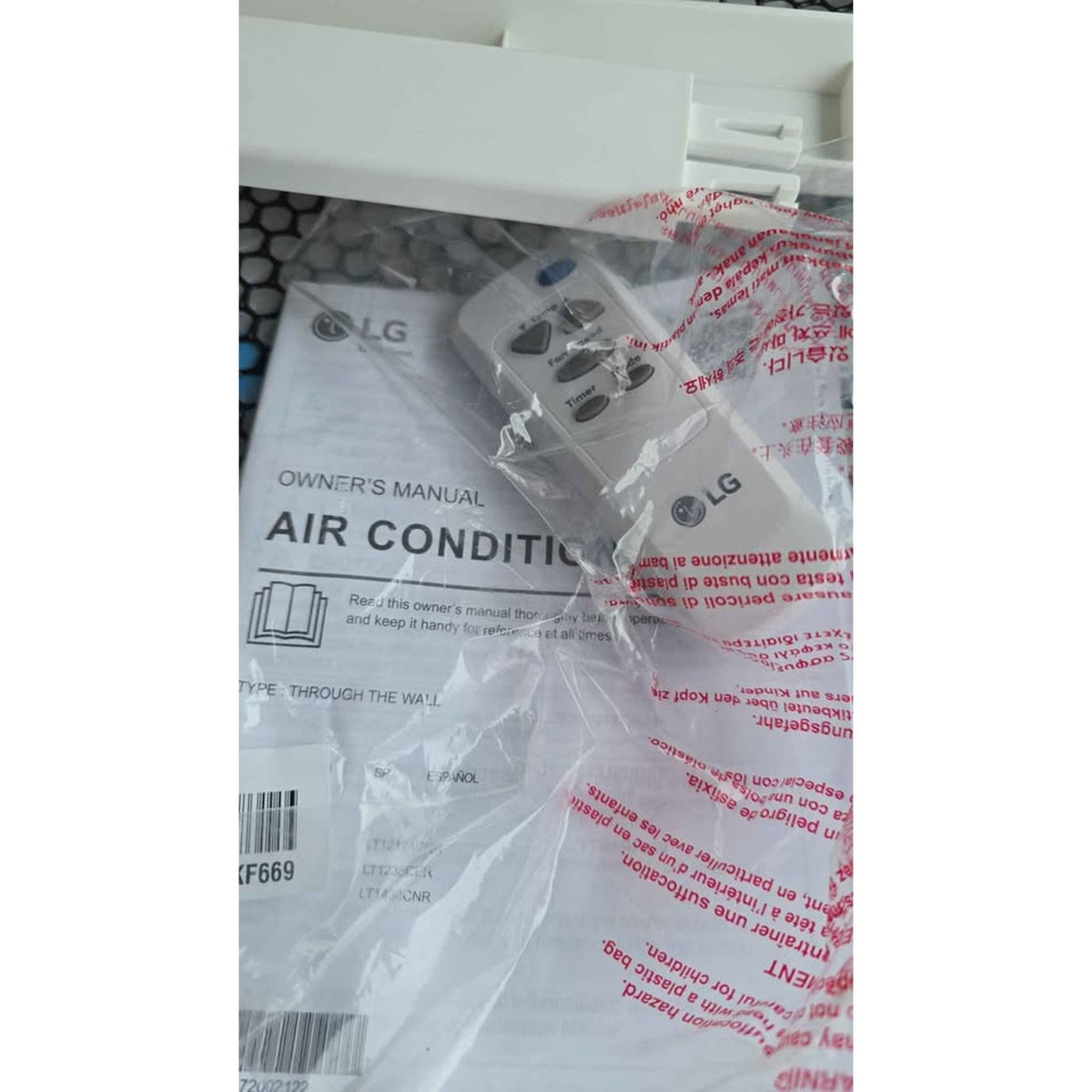 LG 11,800 BTU Through-the-Wall Air Conditioner – 230V – Open Box