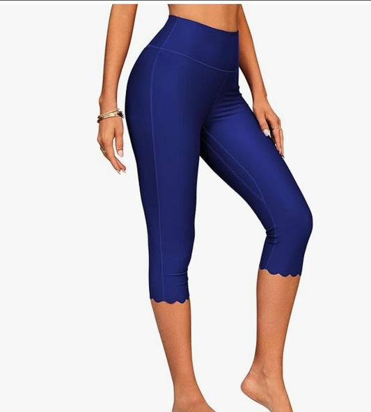 ATTRACO Women’s Swim Capri Leggings – Navy, Large – New with Tags