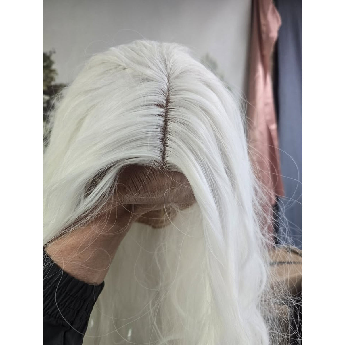 BUPPLER Cosplay Long White Wig 28 Inch Middle Part Synthetic Wig Realistic
