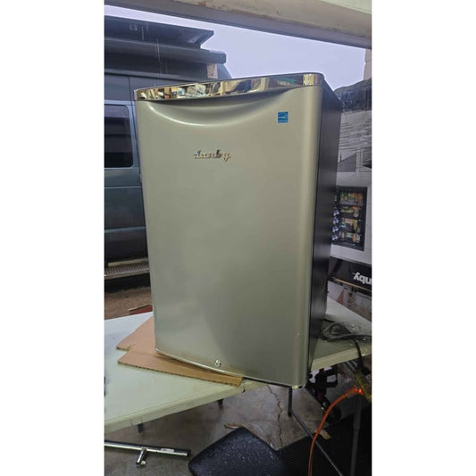 Danby 4.4 cu. ft. Retro Mini Fridge – Iridium Silver