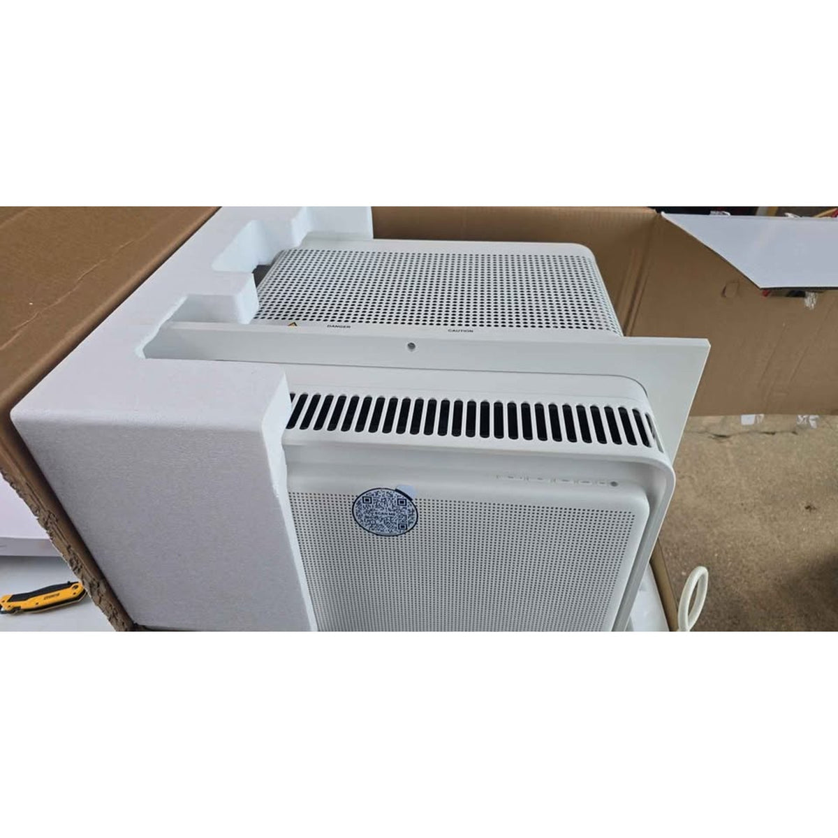 Windmill 8,000 BTU Smart Window Air Conditioner – 350 sq. ft.